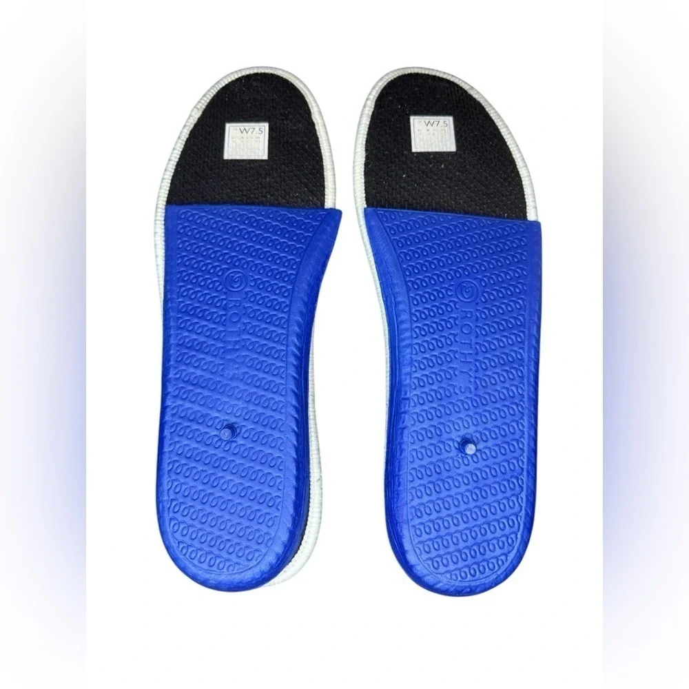 Rothy’s The Original Slip On Sneaker Size 7.5 Honeycomb